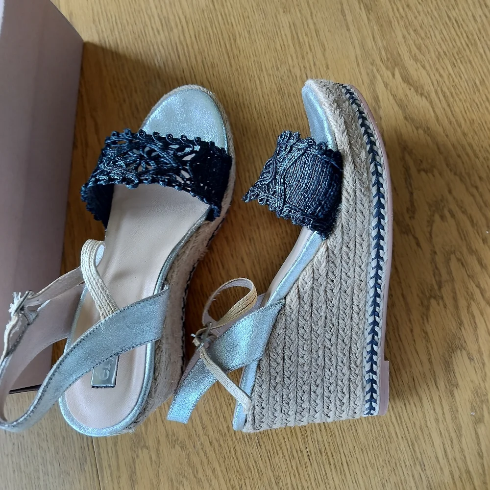 Anthropologie Elysess Textured Wedge Women's Size 7 Black Silver